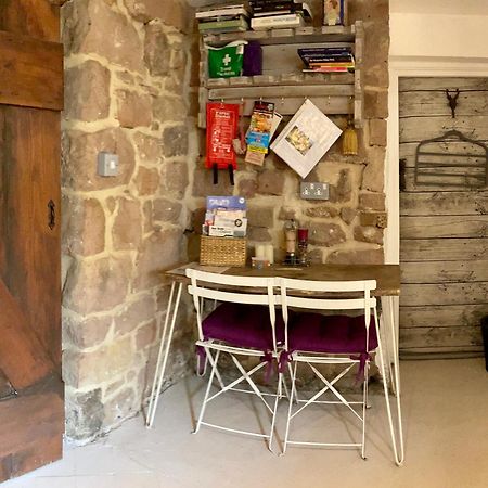 Apartamento Burtys Snug Cromford Nr Matlock Historic Unesco Exterior foto